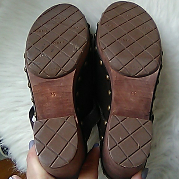 Chanel Couture Platform Clogs - Picture 4 of 7